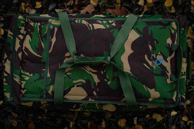 Voerboot camo tas